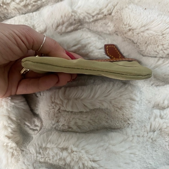 Dooney & Bourke Change Purse Key Holder Khaki and Brown - Picture 4 of 5